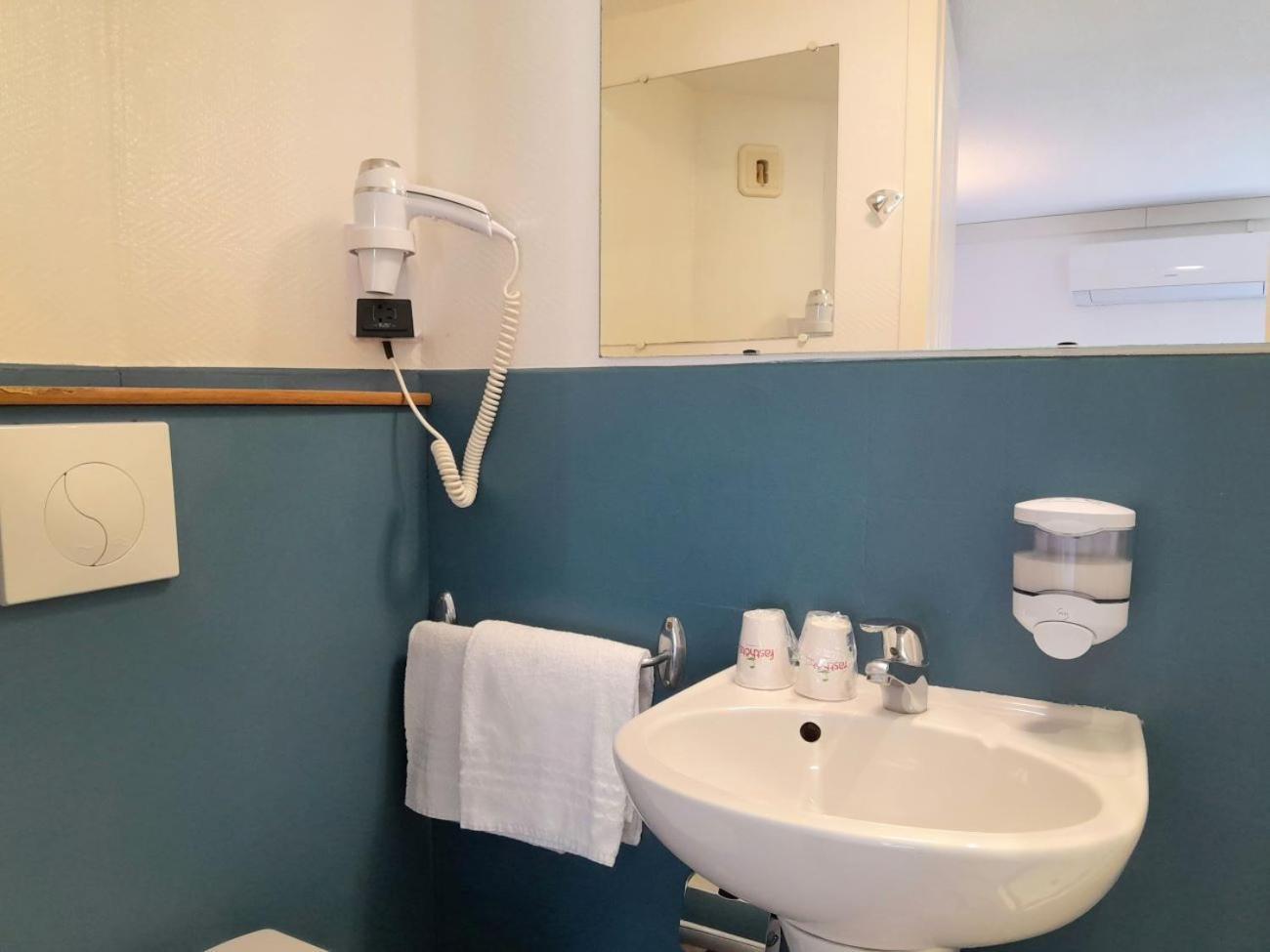 Fasthotel נרבון מראה חיצוני תמונה